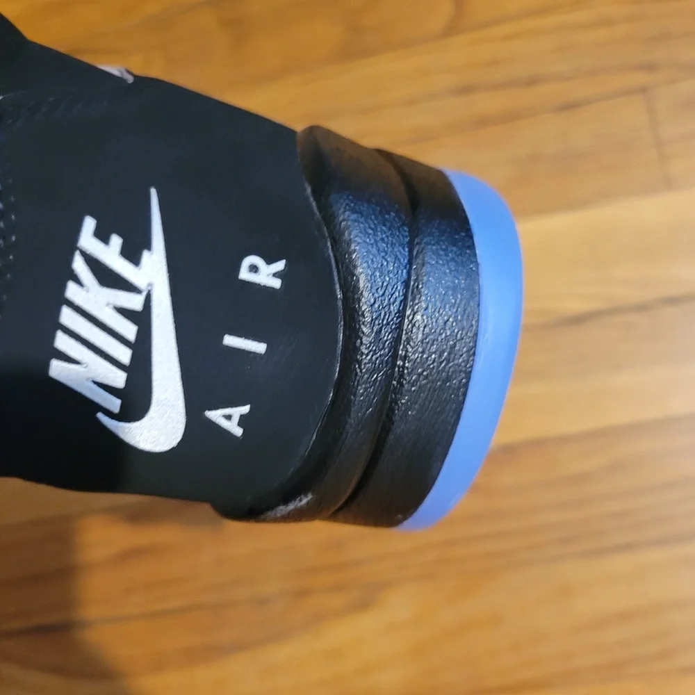 Jordan 5 Retro OG - Picture 6 of 8
